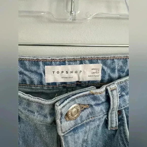 Straight Leg Jeans size 25 like new. - Picture 6 of 6